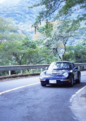 おすすめのハイラックスサーフ専門店です